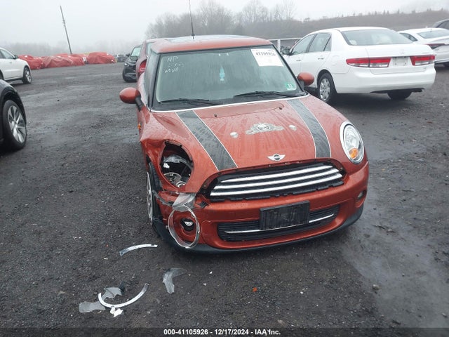 2012 MINI COOPER WMWSU3C59CT542784 Photo 5