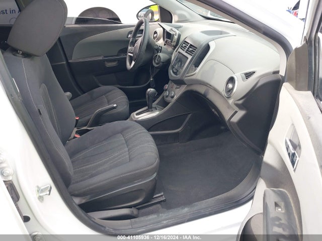 Chevrolet luw - e85 max 2016 1G1JC5SH0G4121926 Image 5