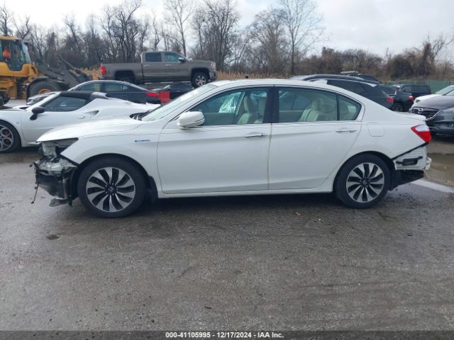 1HGCR6F73EA007943 Honda Accord Hybrid Touring
