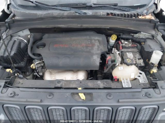ZACCJBCT8FPB16366 Jeep Renegade Trailhawk