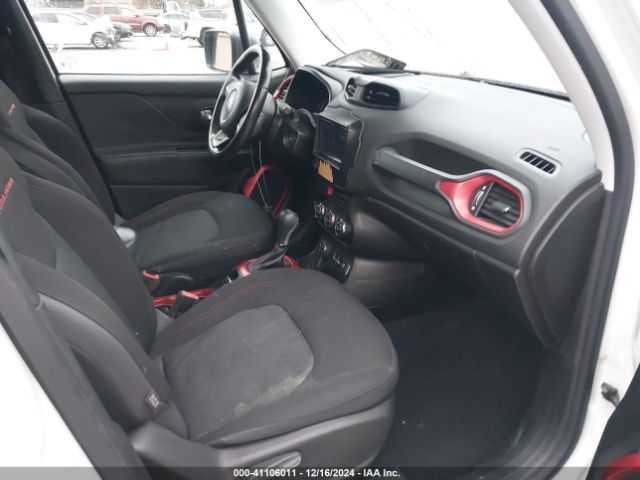 ZACCJBCT8FPB16366 Jeep Renegade Trailhawk