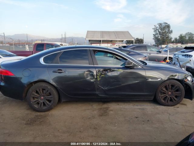 SAJBD4BV5HCY38422 Jaguar Xf 35t Premium