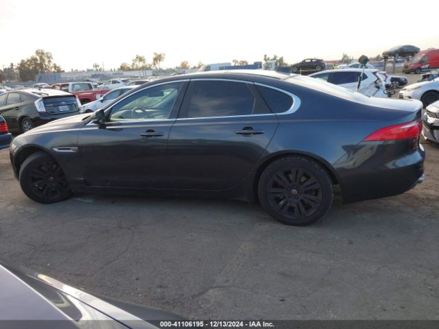 SAJBD4BV5HCY38422 Jaguar Xf 35t Premium