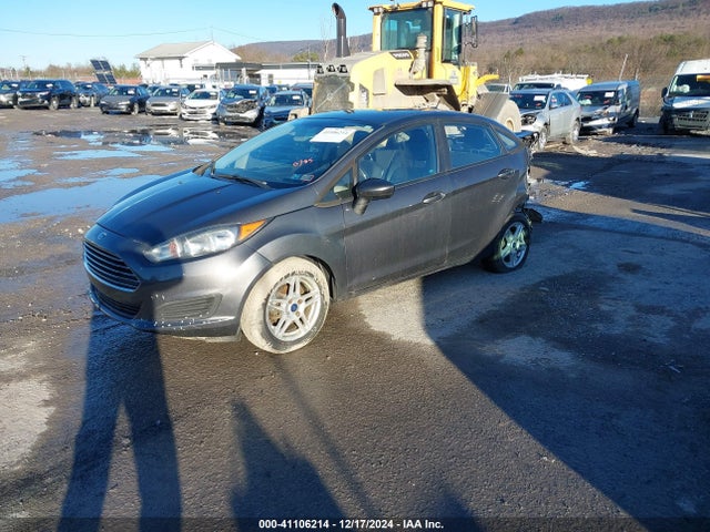 Ford FIESTA SE 2017 3FADP4BJ2HM140785 Image 2