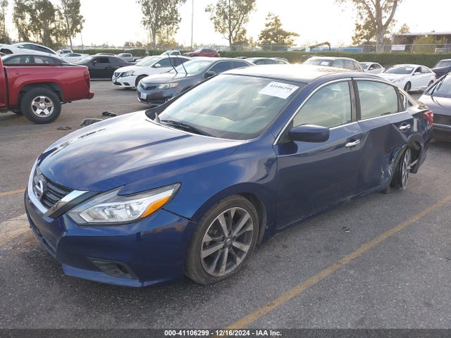 Nissan Altima 2.5 Sr 2017 1N4AL3AP6HC493028 Image 2
