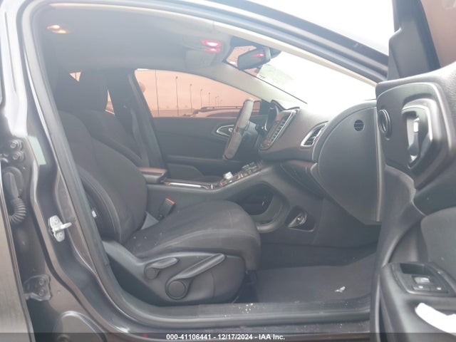 Chrysler 200 Limited 2016 1C3CCCAB6GN145745 Image 5
