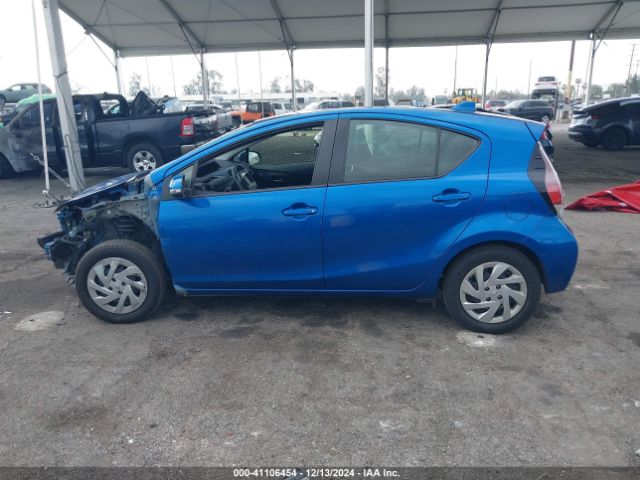 JTDKDTB3XF1115102 Toyota Prius C Two