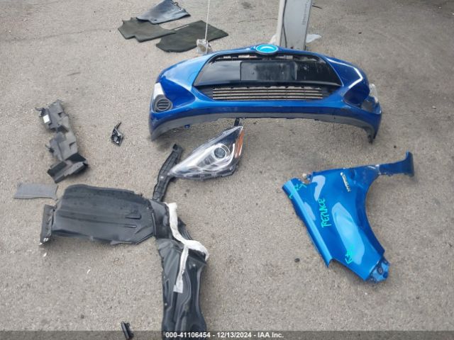 JTDKDTB3XF1115102 Toyota Prius C Two