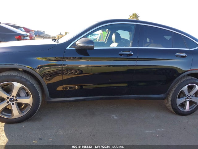WDC0J4KBXJF439718 Mercedes-Benz Glc 300 Coupe 4matic