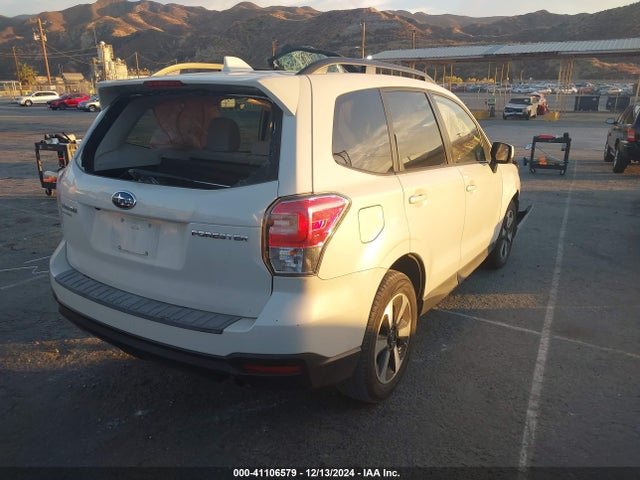 Subaru Forester 2.5i Premium 2018 JF2SJAGC2JH492269 Image 4