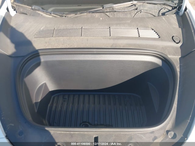 2023 TESLA MODEL Y 7SAYGDEE8PA074272 Photo 9