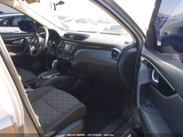 JN1BJ1CP0HW033189 Nissan Rogue Sport Sv
