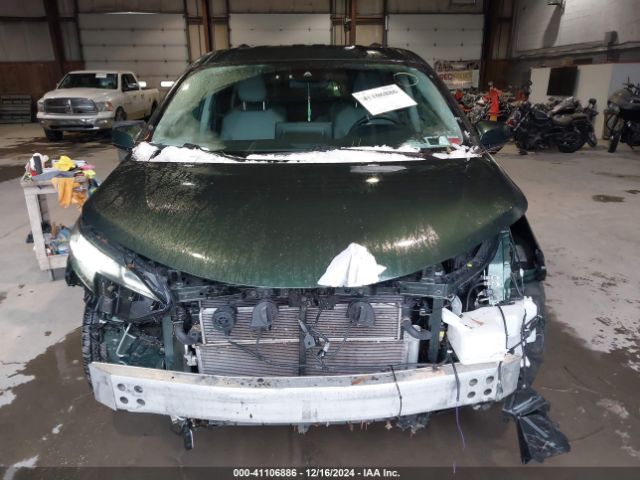 5TDKRKEC1MS071059 Toyota SIENNA LE