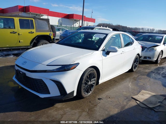 Toyota CAMRY SE 2025 4T1DAACK0SU539436 Image 2