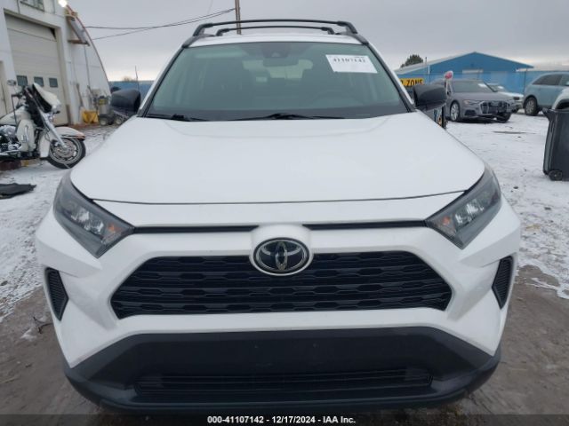 2T3F1RFV8KW081780 Toyota RAV4 LE