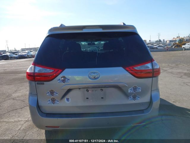 5TDKK3DC8FS652976 Toyota Sienna Le 8 Passenger