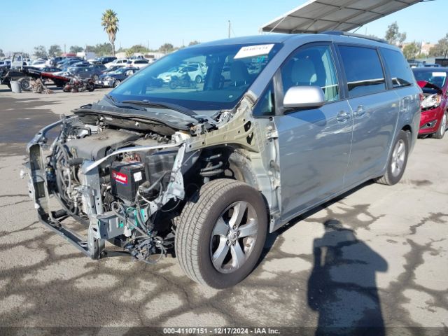 5TDKK3DC8FS652976 Toyota Sienna Le 8 Passenger