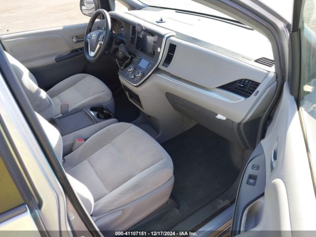 5TDKK3DC8FS652976 Toyota Sienna Le 8 Passenger