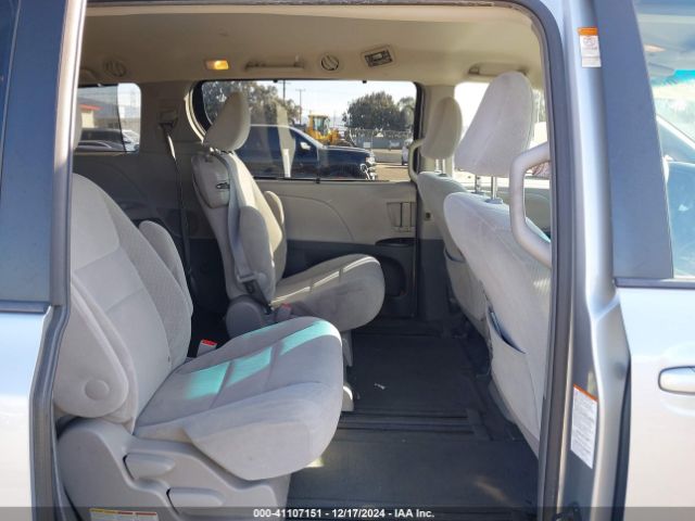 5TDKK3DC8FS652976 Toyota Sienna Le 8 Passenger