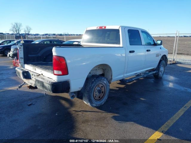 3C6UR5CLXFG642988 RAM 2500 Tradesman