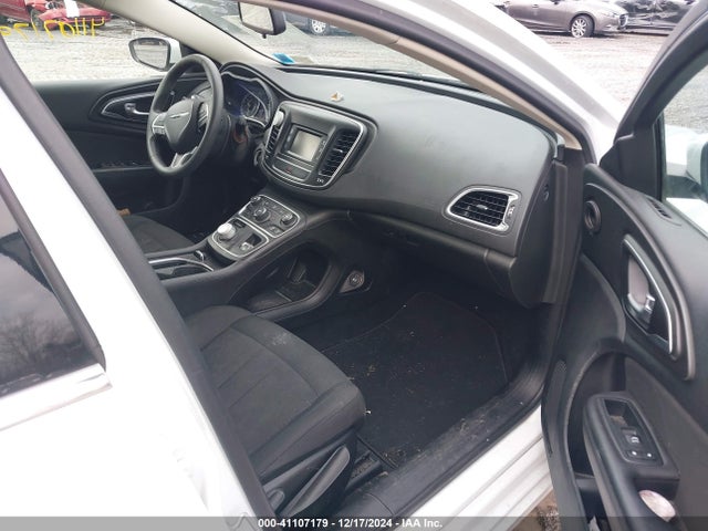 Chrysler 200 Limited 2016 1C3CCCAB8GN123679 Image 5