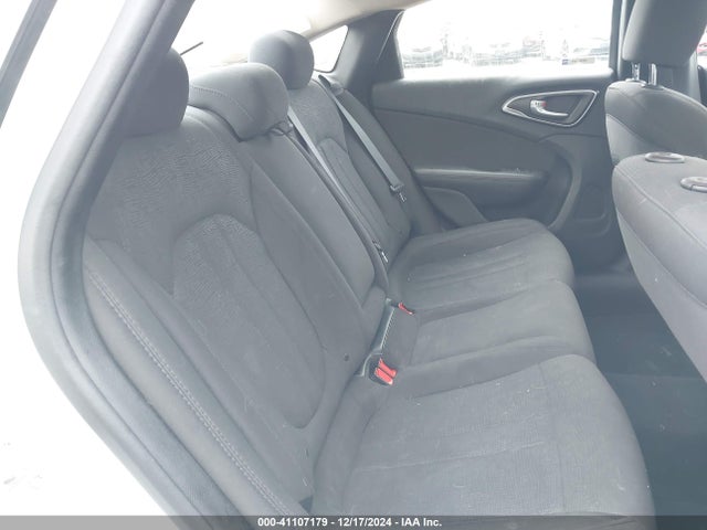 Chrysler 200 Limited 2016 1C3CCCAB8GN123679 Image 8
