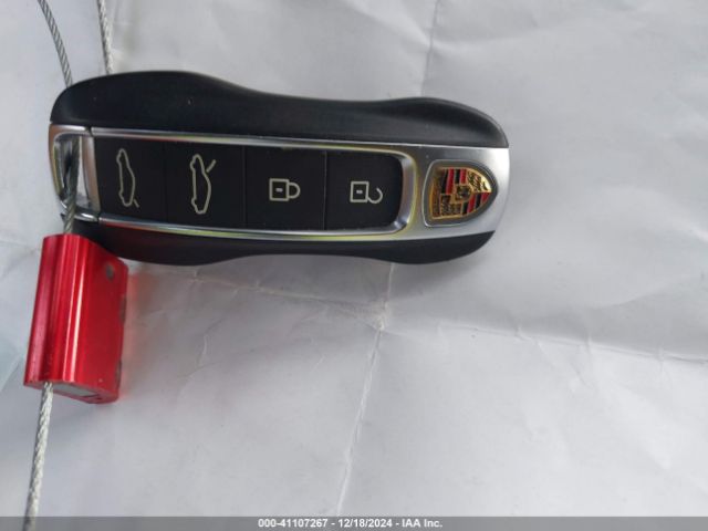 WP0AB2Y12MLA40109 Porsche TAYCAN 4S