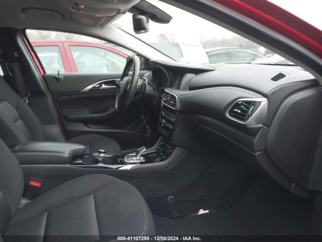 SJKCH5CP5JA005747 Infiniti Qx30 Pure