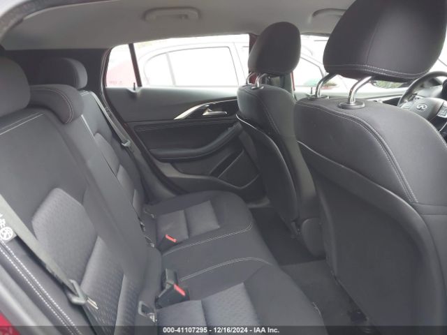 SJKCH5CP5JA005747 Infiniti Qx30 Pure