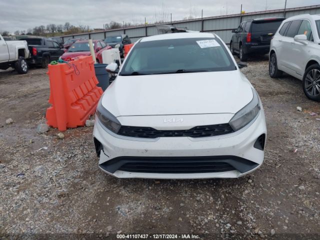 3KPF24AD2NE474138 KIA Forte Lxs