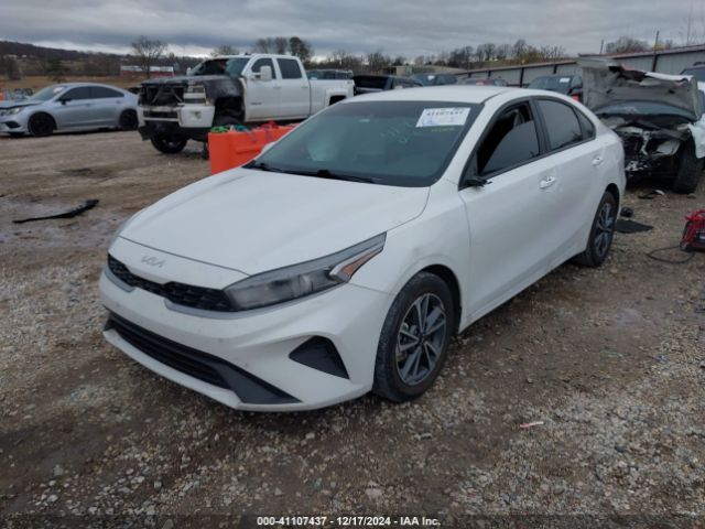 3KPF24AD2NE474138 KIA Forte Lxs