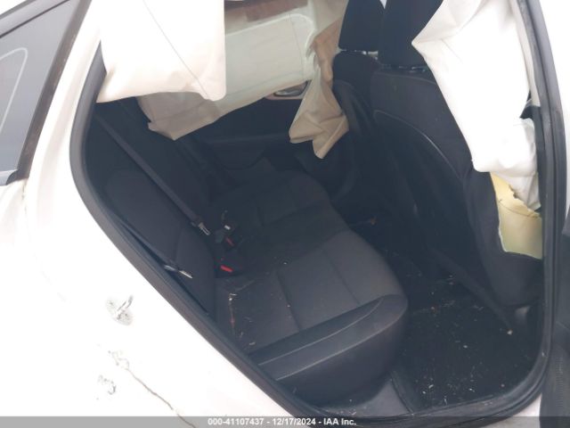 3KPF24AD2NE474138 KIA Forte Lxs
