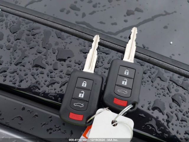 JA32U2FU6HU012692 Mitsubishi Lancer Le