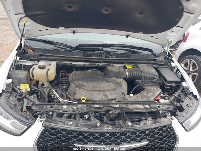 Chrysler Pacifica Touring L 2023 2C4RC1BG2PR550184 Image 10