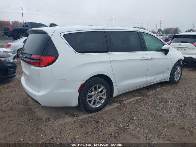 Chrysler Pacifica Touring L 2023 2C4RC1BG2PR550184 Image 4