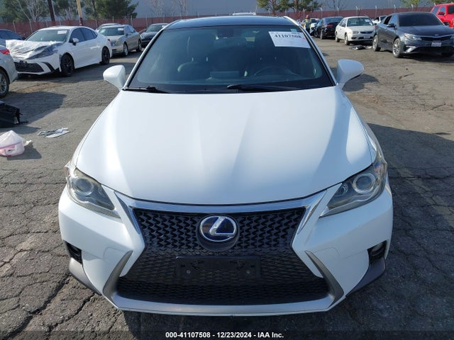 JTHKD5BH4F2228947 Lexus CT 200H