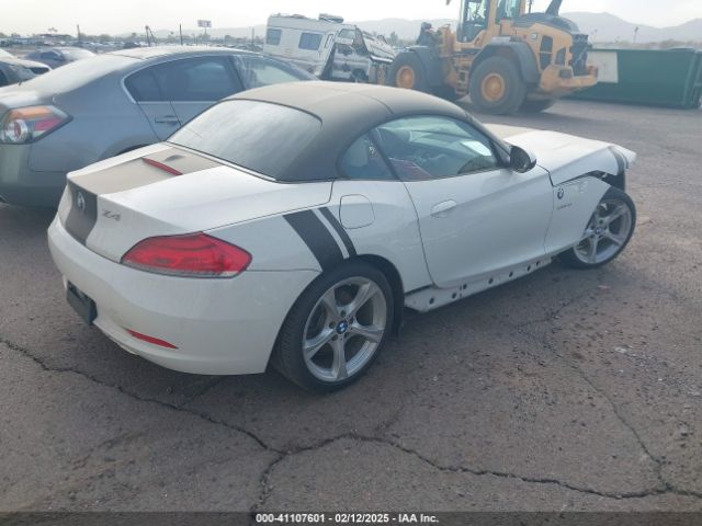 2013 BMW Z4 WBALL5C52DJ103765 Photo 3
