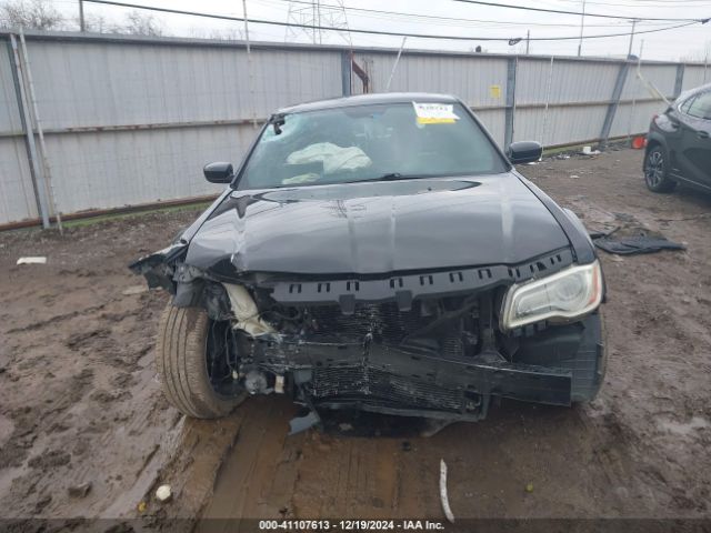 2C3CCAGG2EH222561 Chrysler 300 300s