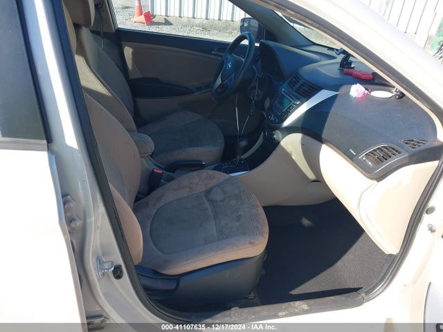 KMHCT4AE8GU044655 Hyundai ACCENT SE