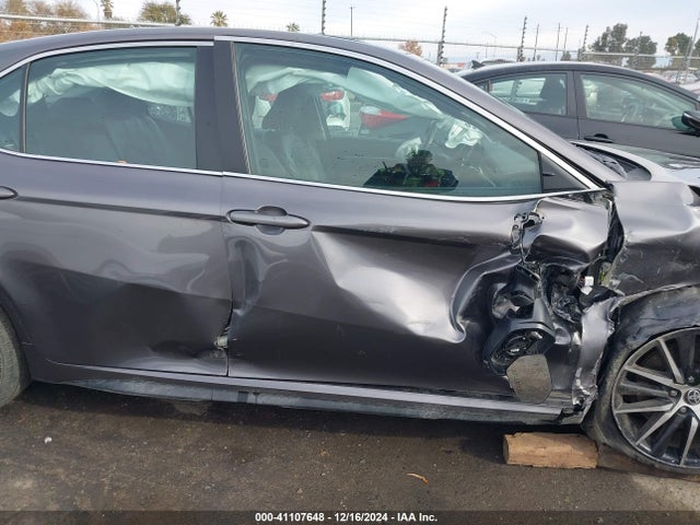 Toyota Camry 2022 4T1G11AK2NU707498 Image 32