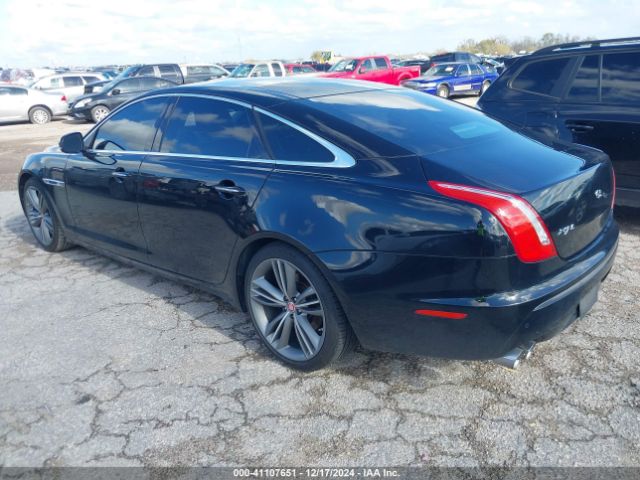 2011 JAGUAR XJ SAJWA2GB8BLV16460 Photo 2