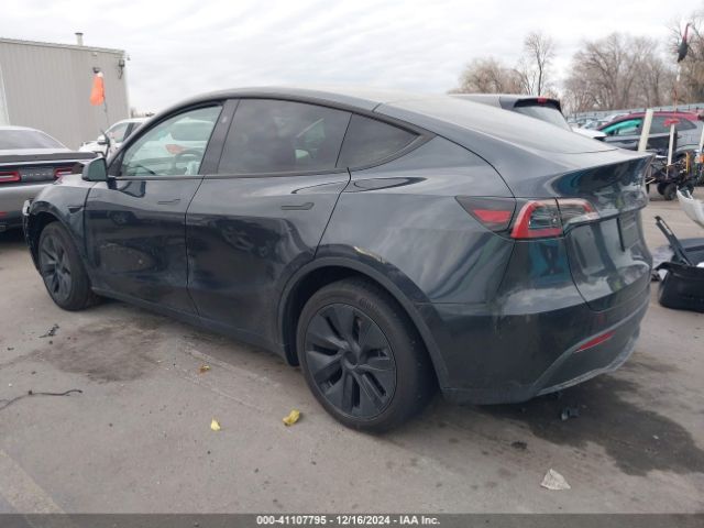 7SAYGAEE8RF210386 Tesla Model Y Long Range Dual Motor All-wheel Drive