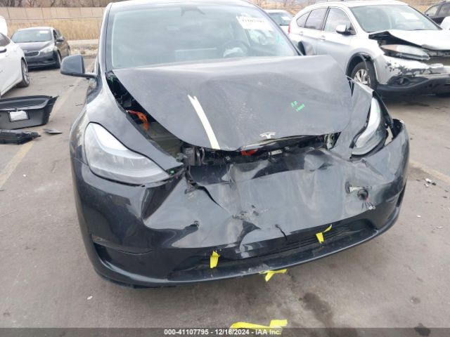 7SAYGAEE8RF210386 Tesla Model Y Long Range Dual Motor All-wheel Drive