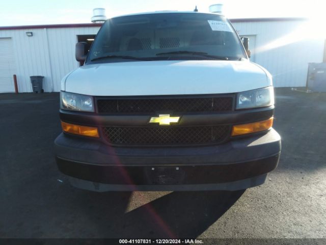 1GCWGAFP6J1299747 Chevrolet Express 2500 Work Van