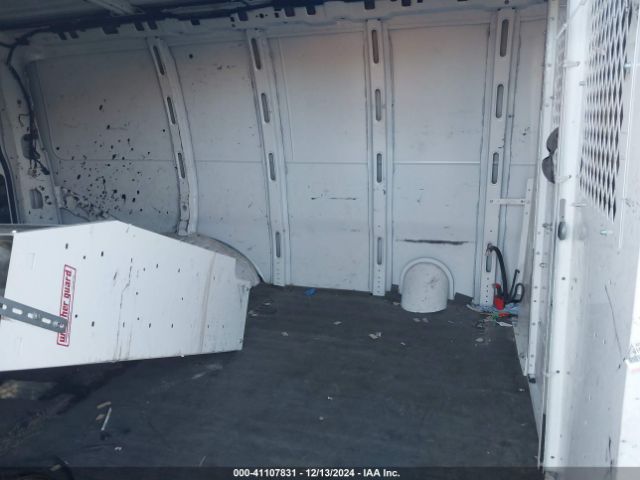 1GCWGAFP6J1299747 Chevrolet Express 2500 Work Van