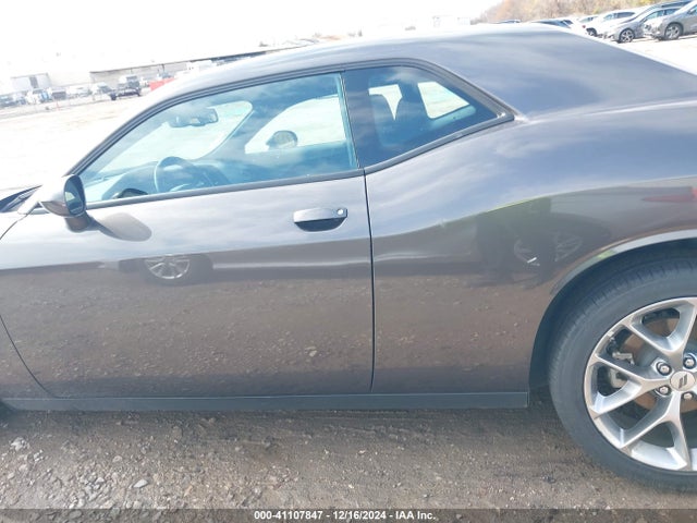 2C3CDZJG2PH521250 Dodge Challenger Gt