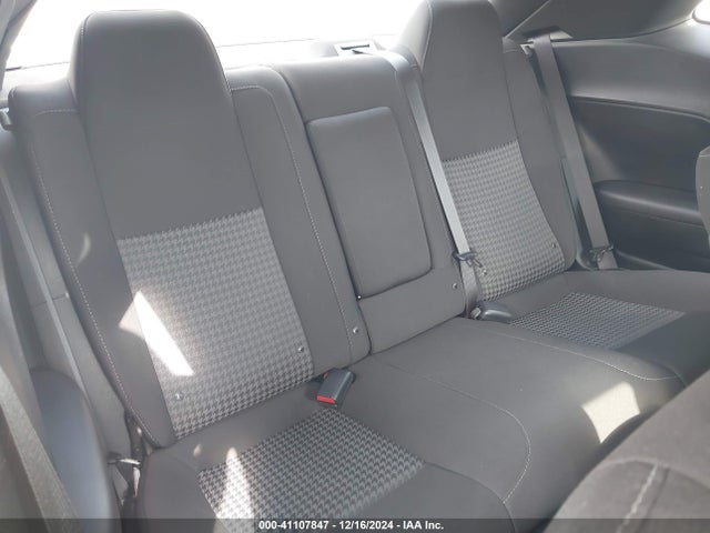 2C3CDZJG2PH521250 Dodge Challenger Gt
