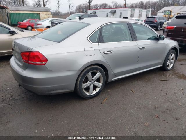 1VWAT7A3XEC020997 Volkswagen Passat 1.8t Wolfsburg Edition