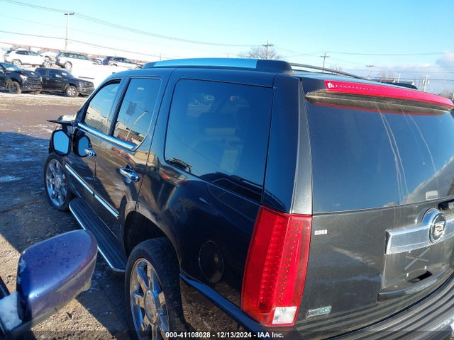 2010 CADILLAC ESCALADE 1GYUKAEF8AR140660 Photo 2