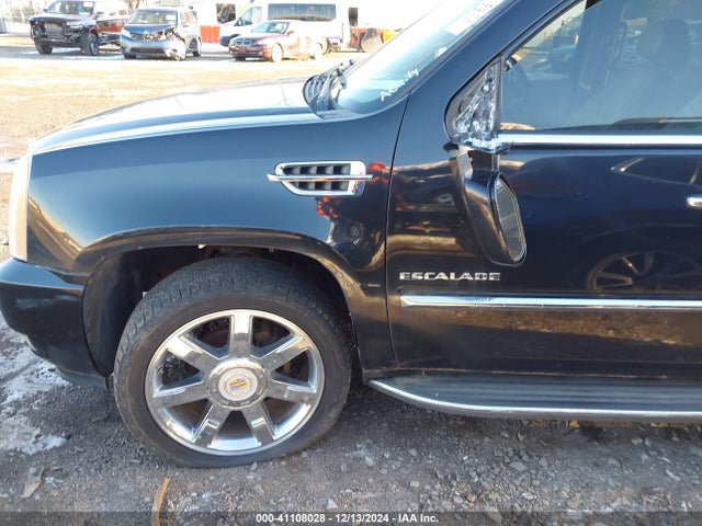2010 CADILLAC ESCALADE 1GYUKAEF8AR140660 Photo 5